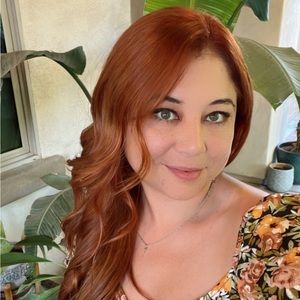 Meet your Posher, Sapphire